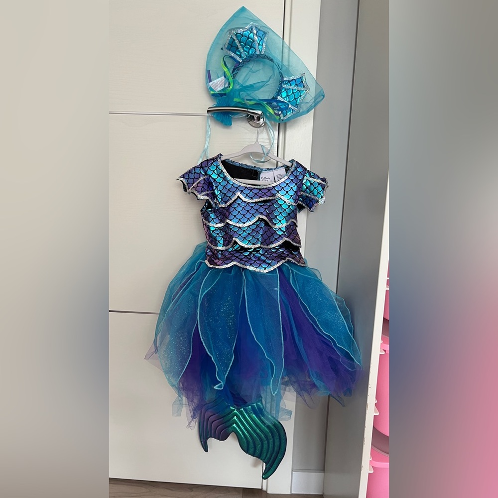 Mermaid Halloween costume for toddler size 4 by Gillian’s Closet